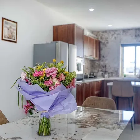 Penthouse * فاليتا
